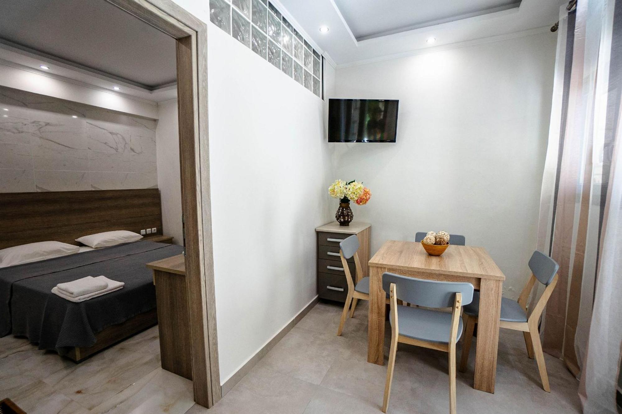Golden Dolphin Studios&apartments * Alykes (Zakynthos)